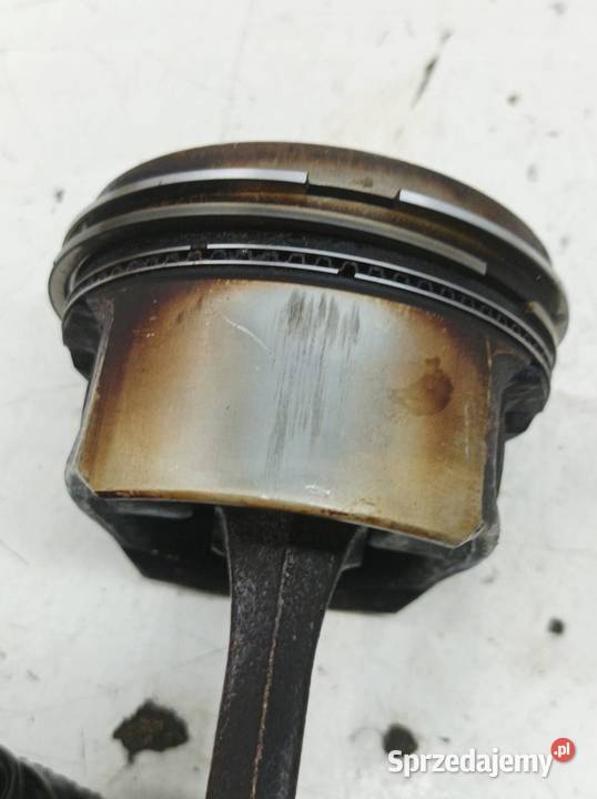 TŁOK 69L20 12 16V Renault Clio II 19982012 Blok silnika sprzedam