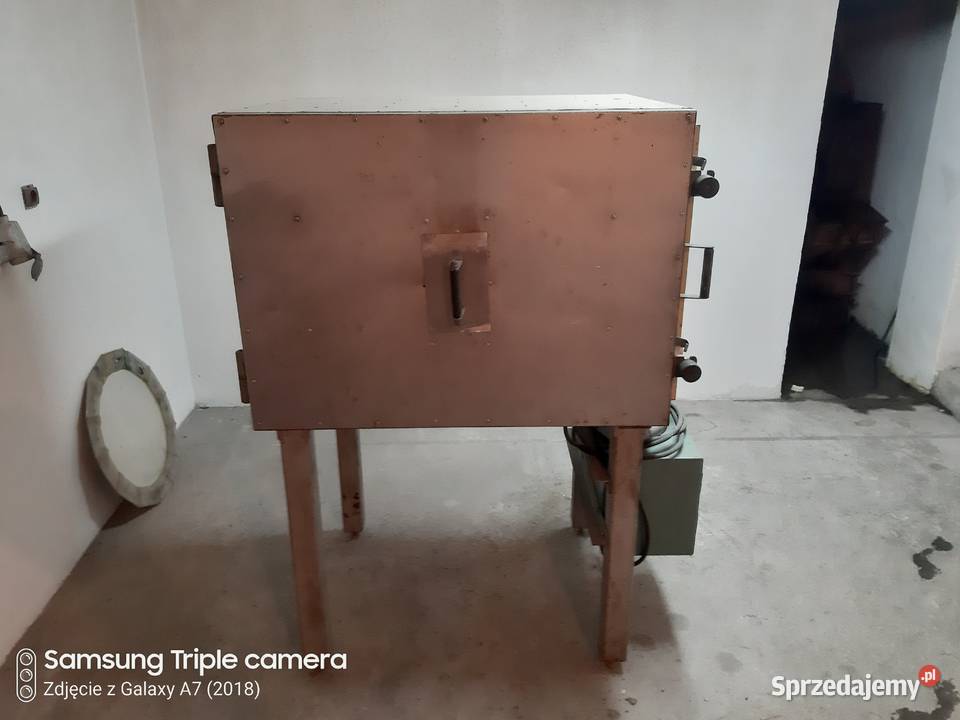 Piec do topieniagięcia szkła pomorskie Sierakowice