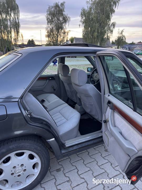 Mercedes w124 28 m104 kupiony w Polsce Samochody osobowe Myszków