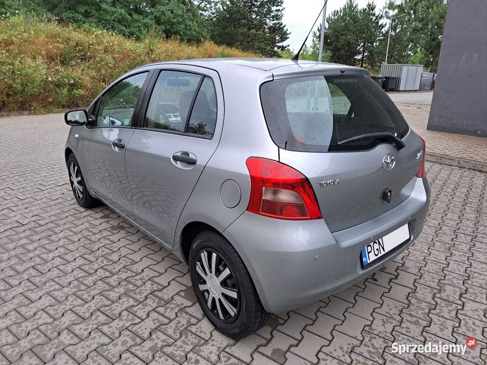 Toyota Yaris II 13 VVTi 87 Klima 5 drzwi PDC elektryczne lusterka