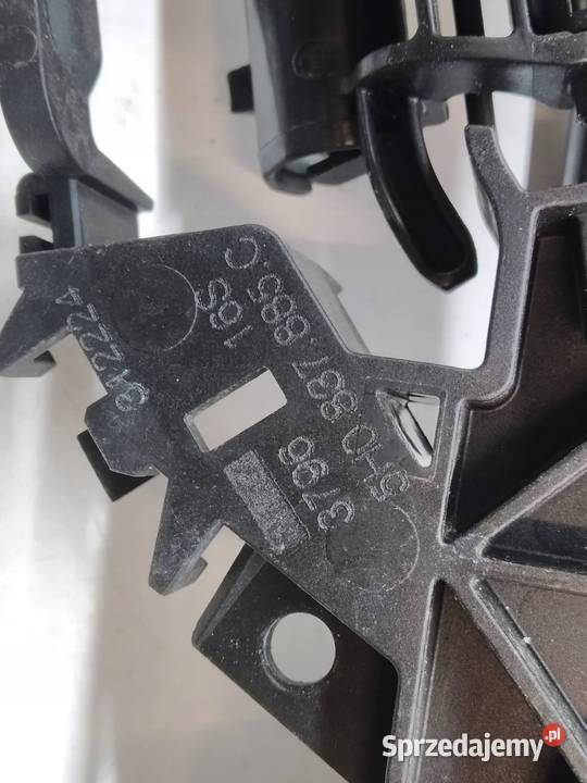 KLAMKA ZEWNĘTRZNA LEWA TYŁ SZARA 5H0837885C sprzedam