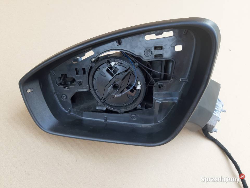 VW ID4 LUSTERKO ZEWNĘTRZNE LEWE KIERUKOWSKAZ Trzciel