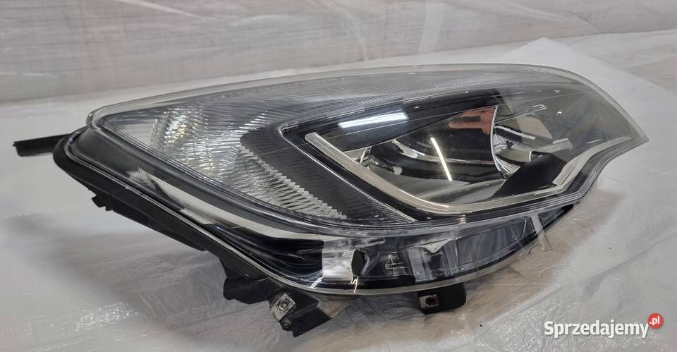 OPEL ASTRA J IV LIFT REFLEKTOR LAMPA PRZÓD PRAWY