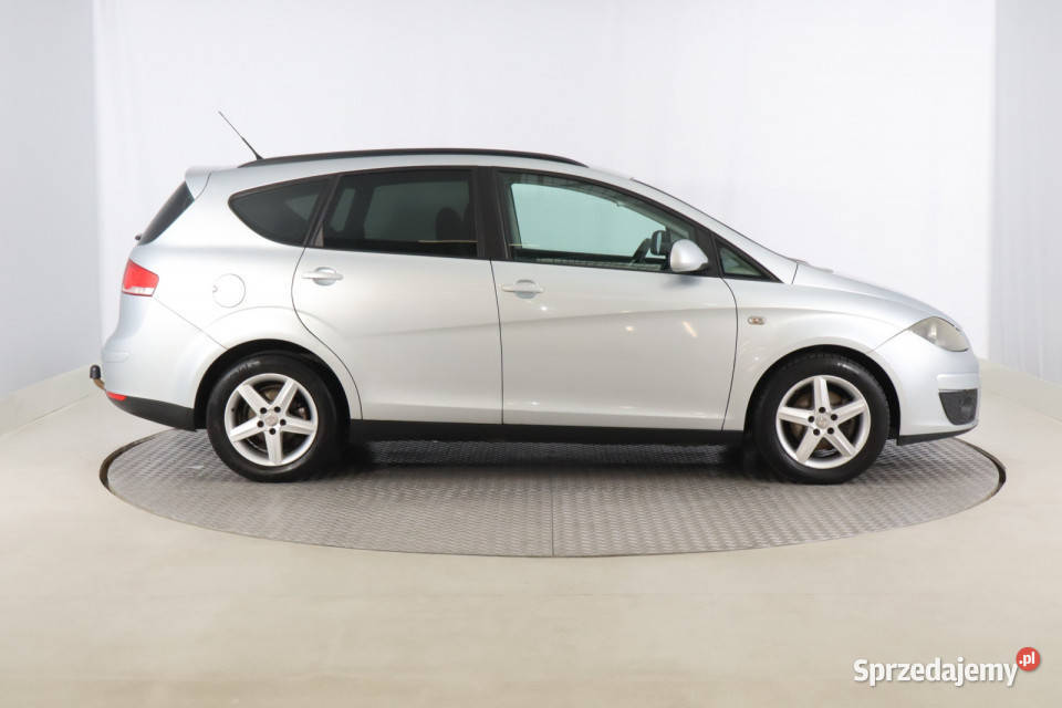 Seat Altea XL 16 TDI światła przeciwmgielne Zabrze