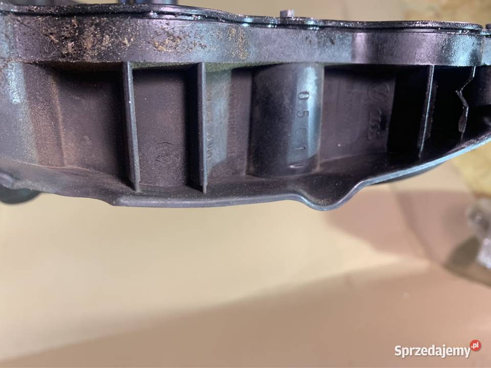 Pokrywa zaworów 06F103469D vw passat b6 tsi
