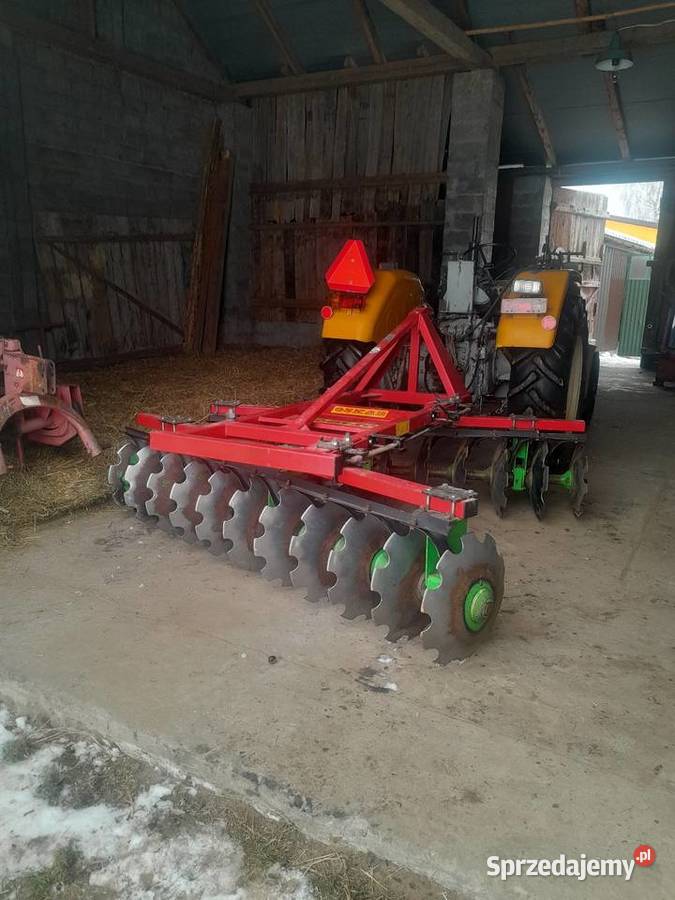 Brona talerzowa zadbana sprawna gruby materiał