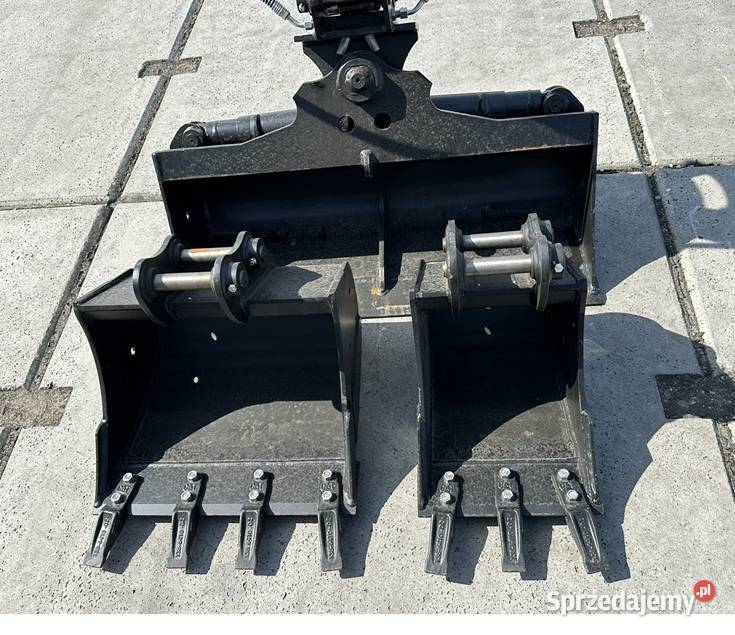 FABRYCZNIE NOWA MINIKOPARKA CATERPILLAR 3018 Tuliszków