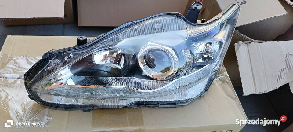 Reflektor Lampa prawa przod LEXUS CT200 Lampy przednie Sulechów sprzedam