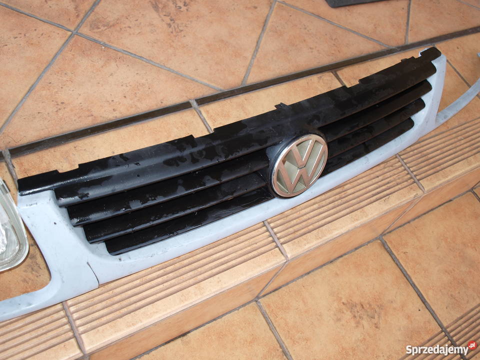 VW Polo Grill atrapa Lampa prawa przednia Kalisz