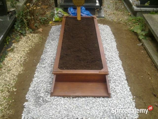 Nagrobki drewniane pomniki z drewna rama Wrocław