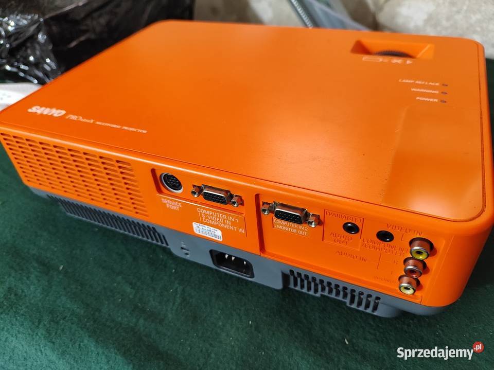 Projektor SANYO Lcd z pilotem USZKODZONY czytaj