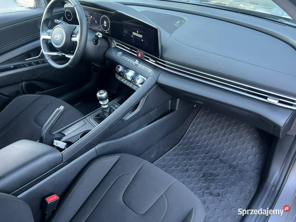 Hyundai Elantra 16MPI 123 manual Smart Design pełny VAT Elantra Piotrków Trybunalski sprzedam