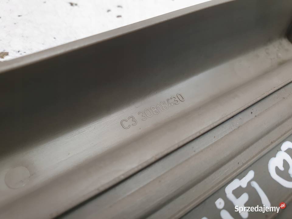 Volvo S40 V40 lift PRAWA NAKŁADKA PROGOWA Listwa osobowe Rudka sprzedam