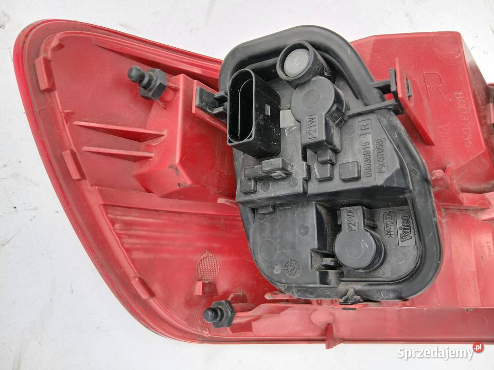 Audi A6 C6 Lampa tylna prawy tył Valeo pęknięta śląskie Szczerbice