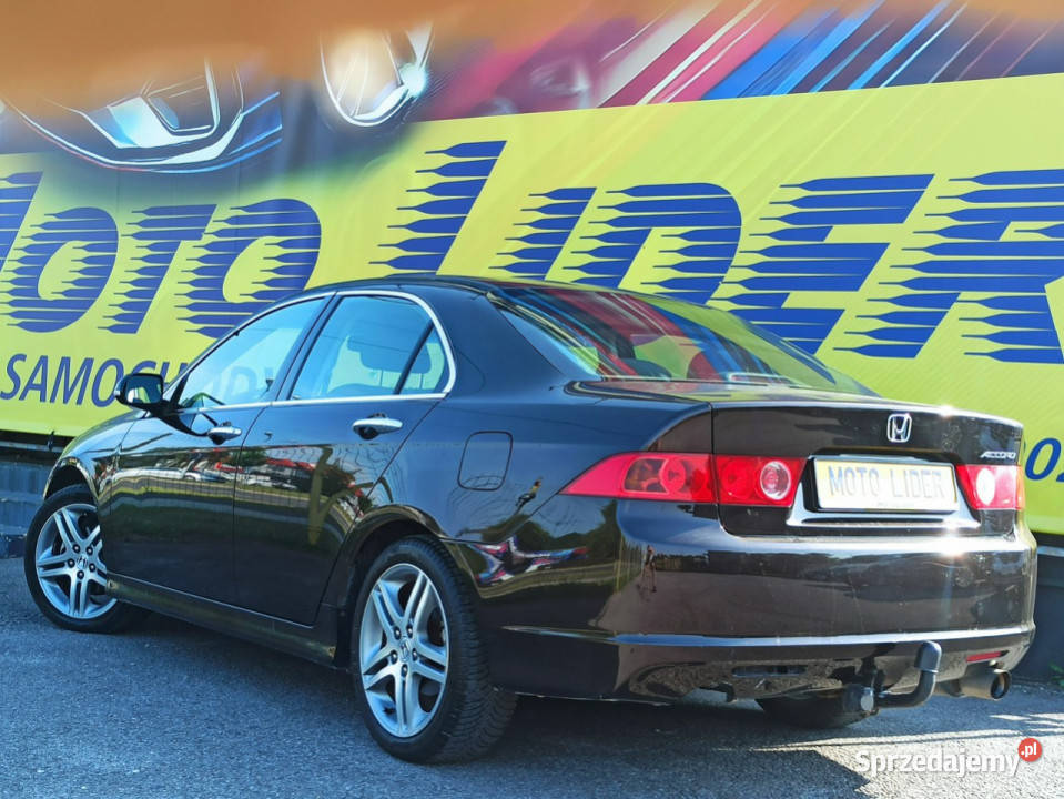 Honda Accord Gaz ładny stan II kpl kół 7lat w