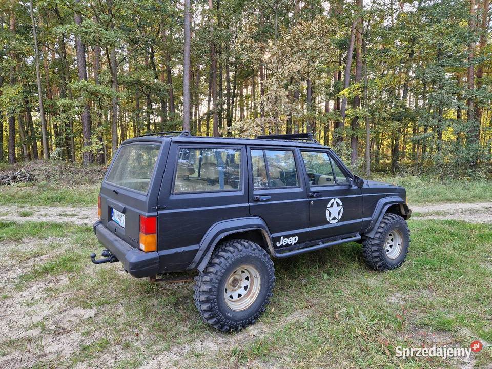 Jeep Cherokee