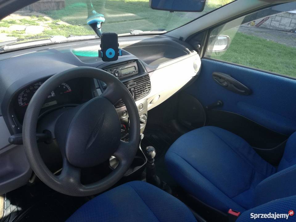Fiat Punto II 12 czarny nieuszkodzony małopolskie sprzedam