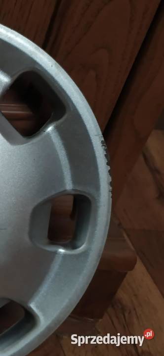 Kolpaki Fiat 126p Pszczółki