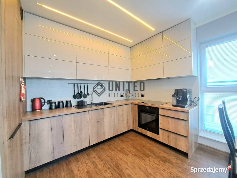 parku Klecińskiego LUXBalkonGaraż Wrocław