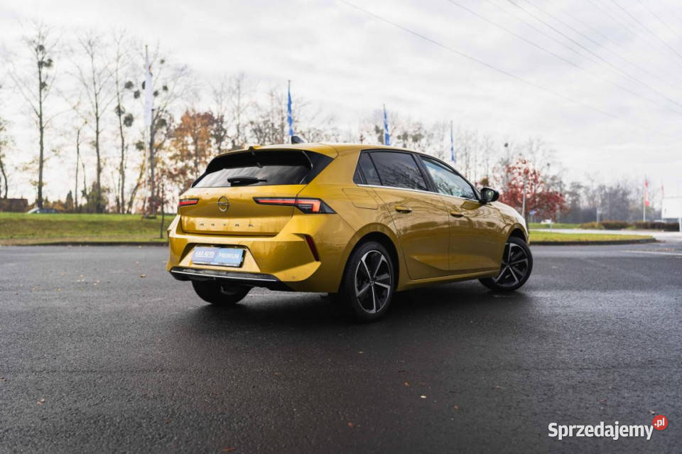 Opel Astra 12 Turbo bluetooth