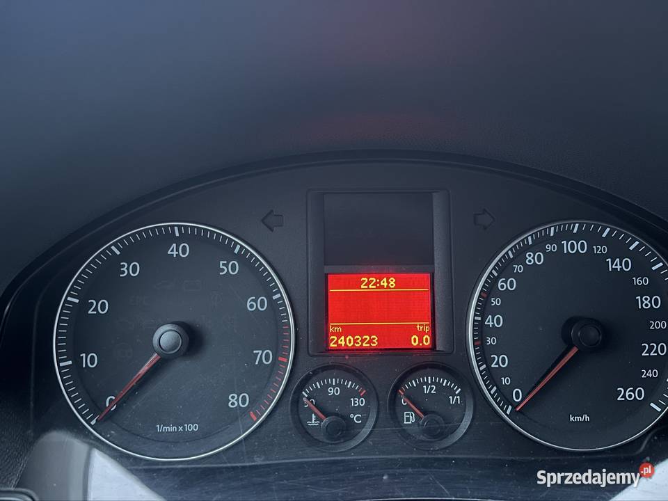 Volkswagen Golf 16FSI Benzyna Alufelgi gniazdo AUX Golf