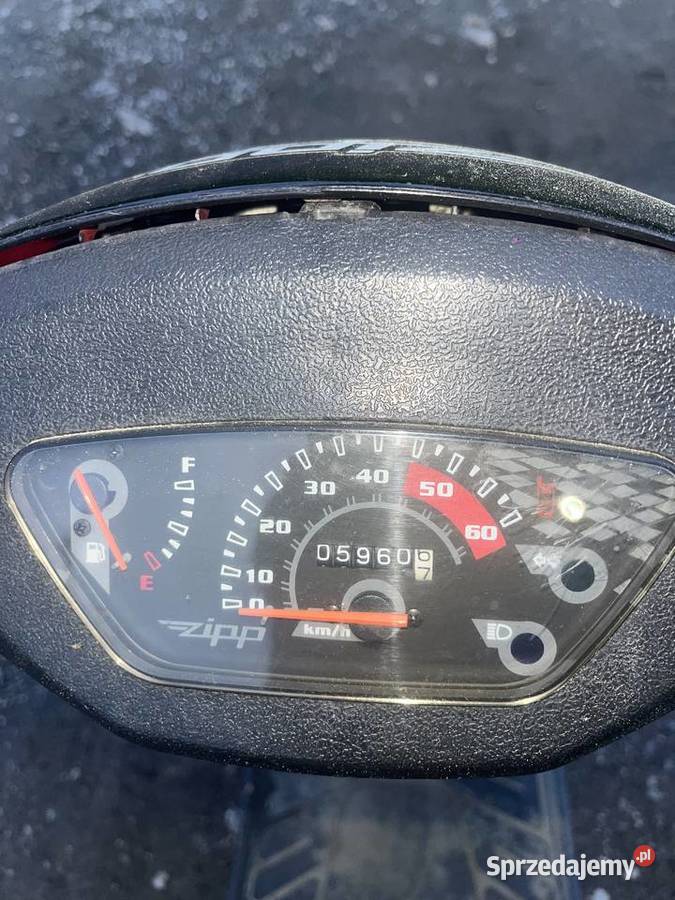 Skuter Zipp 50 4t skuter Szyk