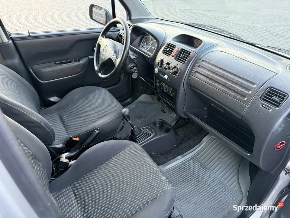 Opel Agila 10 Benzyna 2004r HAK Dębica sprzedam