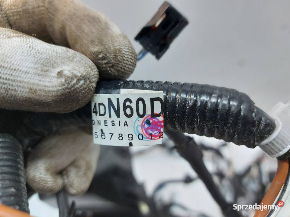 LEXUS RX500H V 5 2023 WIĄZKA KOMORY SILNIKA