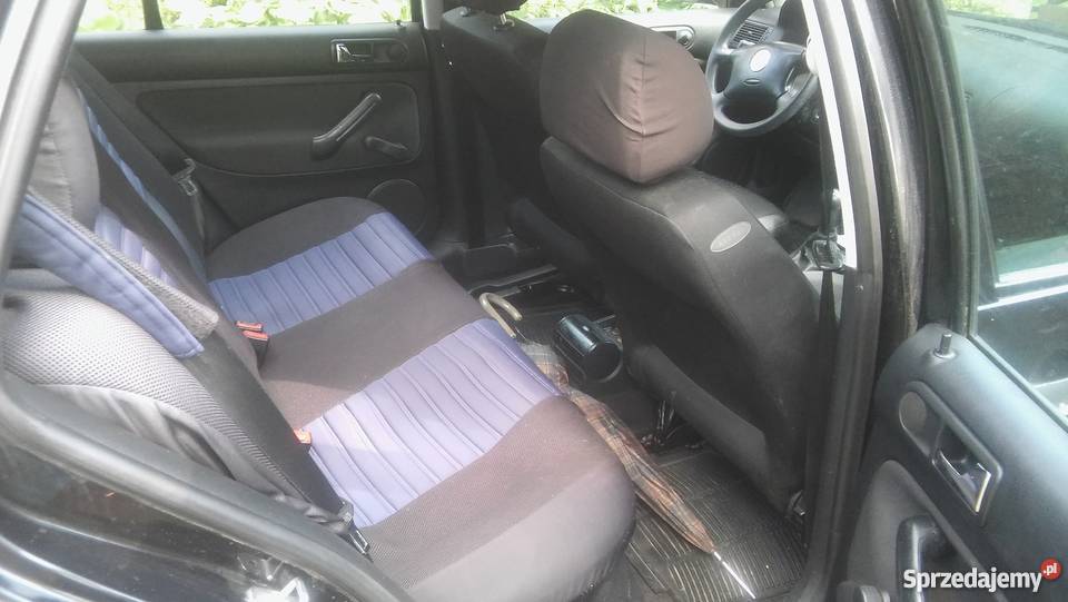 VOLKSWAGEN GOLF IV 14 BENZYNA manualna Niedrzwica Duża