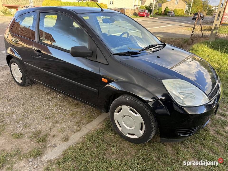 Ford fiesta 2005R 14 benzyna ładna bez rdzy Bodzentyn