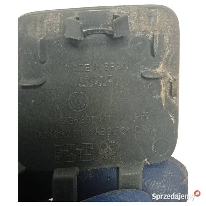 Zaślepka haka zderzak VW Polo VI 2G6807441 osobowe sprzedam