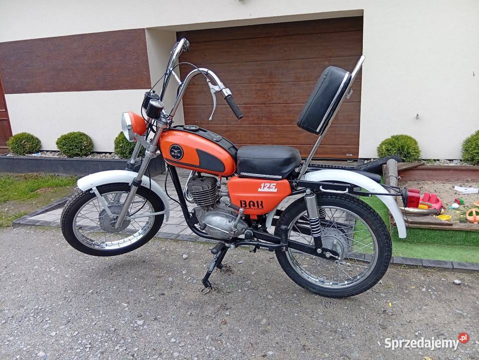 Wsk Bąk 335km WSK