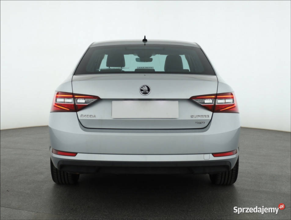 Skoda Superb 20 TDI skórzana tapicerka Škoda