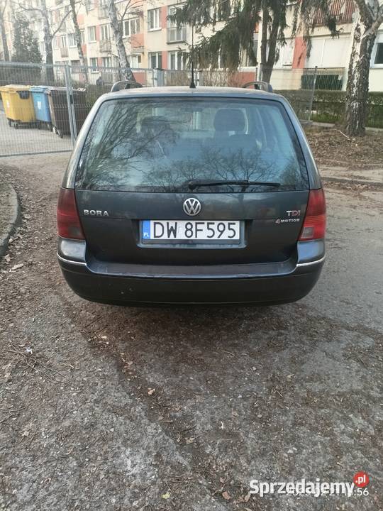 Volkswagen Bora kombi 19 TDI 4x4 manualna
