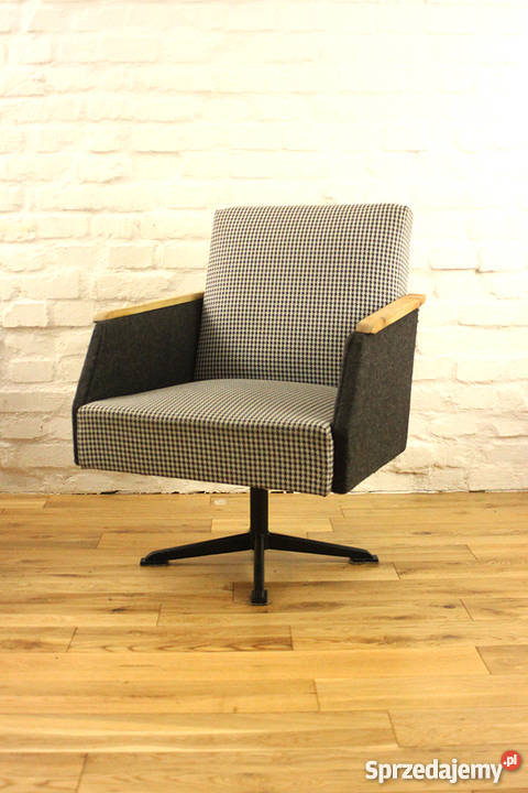 FOTELE FOTEL OBROTOWY PRL lata 506070 renowacji Poznań sprzedam