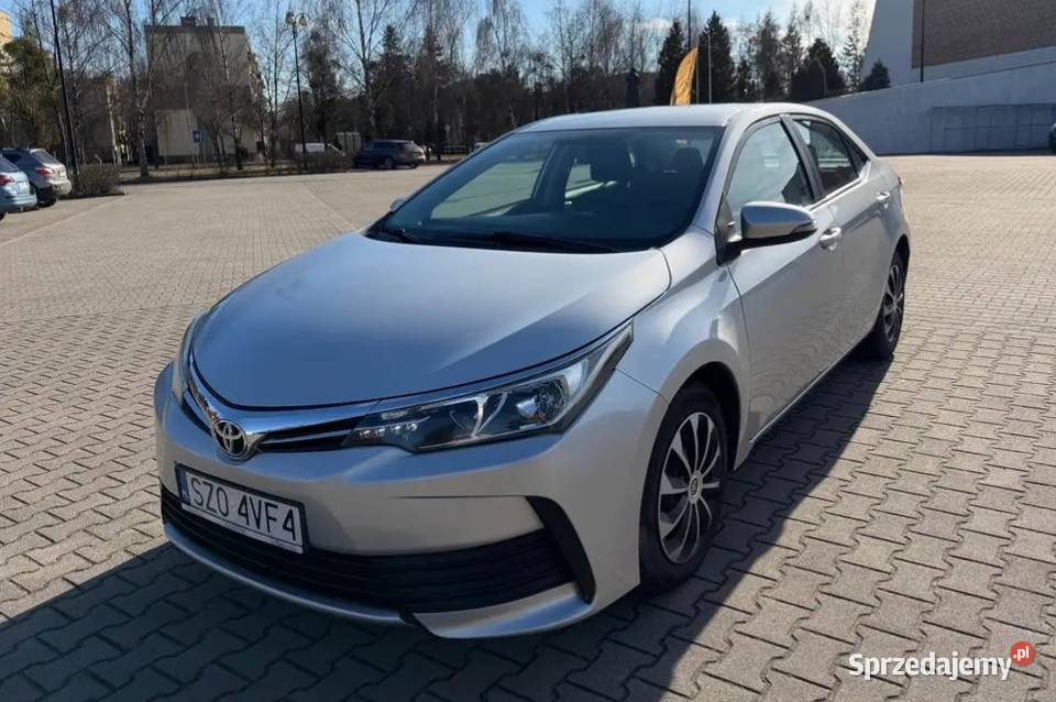 Toyota Corolla E16 Lift 2017 Salon zamiana czujnik zmierzchu Poznań