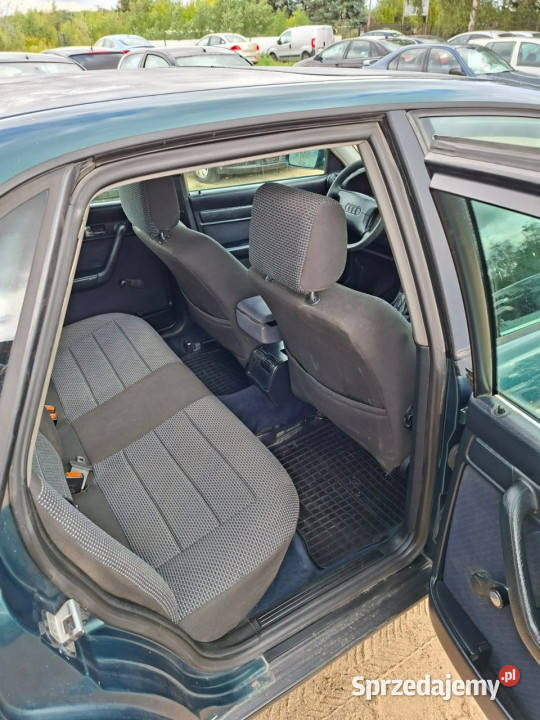 Audi A6 Limousine 1995r 25 Diesel 115 Z Hakiem Rok produkcji 1995 mazowieckie