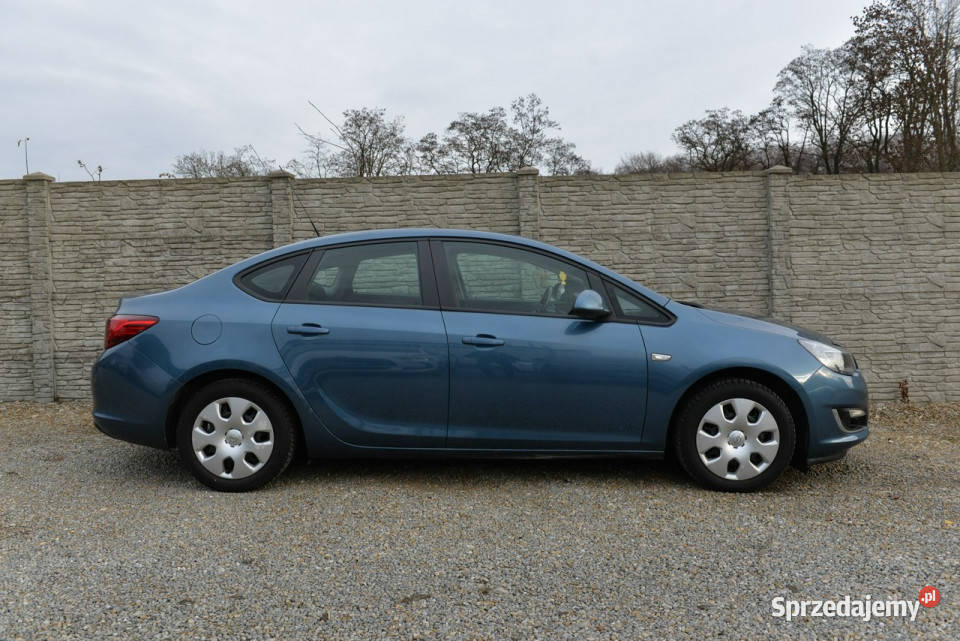 Opel Astra 16 115 z gazem LPG krajowy OKAZJA J wielofunkcyjna kierownica Dąbrowa Górnicza