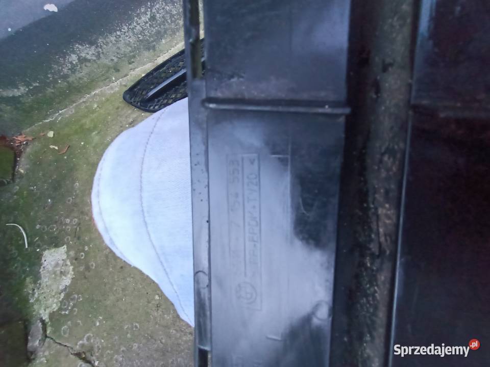 BMW 3 KRATKA ZDERZAKA BMW E90E91 osobowe Sosnowiec