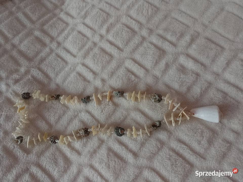 Hiszpańskie korale z Madrytu naszyjnik muszelki Kraków