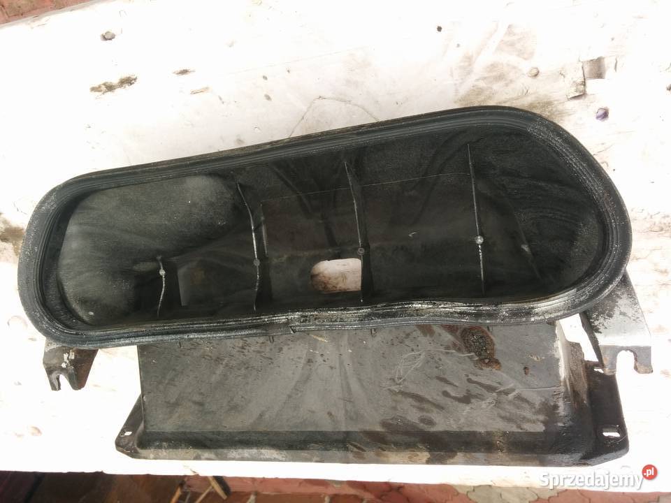 Polonez Borewicz wlot maska powietrza kabiny