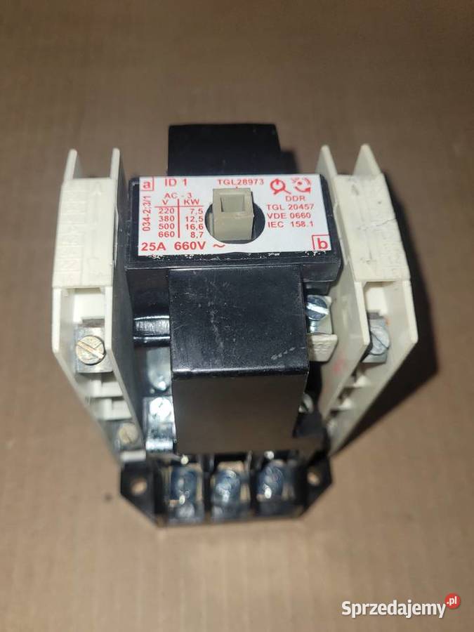 Stycznik ID1 produkcji DDR Orle