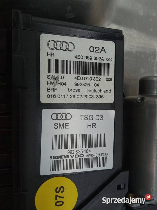 MECHANIZM SZYBY PRAWY TYŁ 4E0839850 4E0959802A