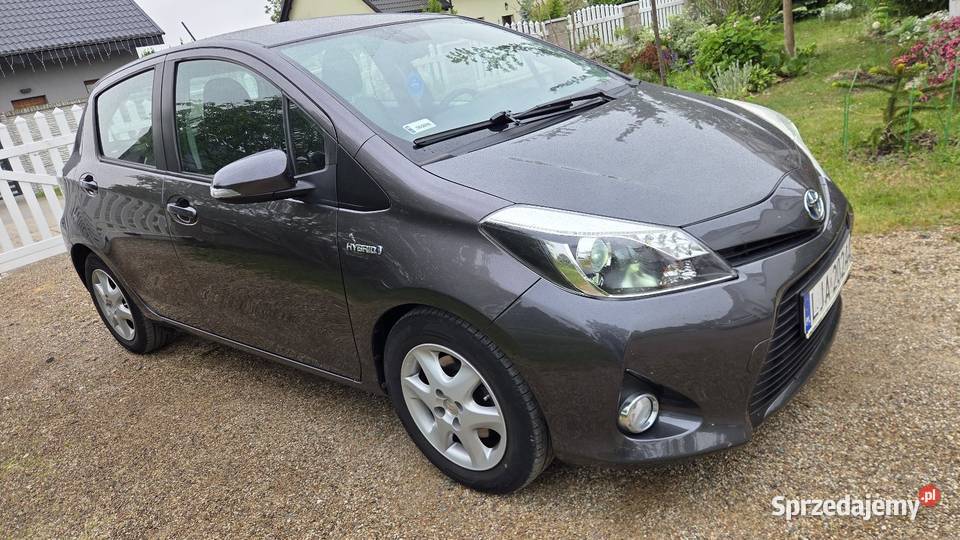 Toyota Yaris Hybryda Automat gniazdo AUX Gdańsk sprzedam