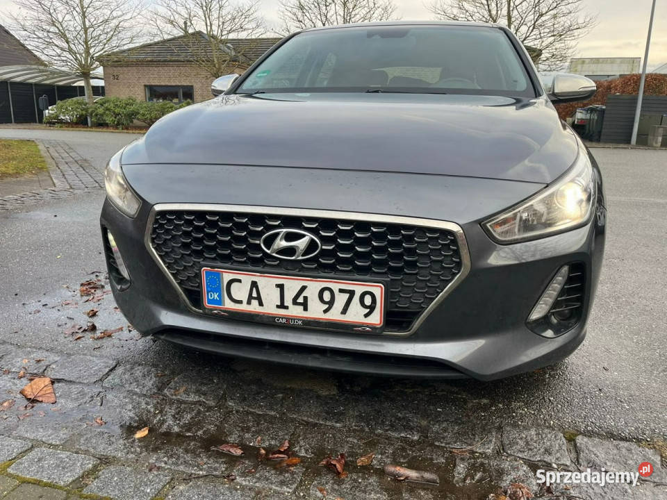 Hyundai i30 III 2017 Sadlno