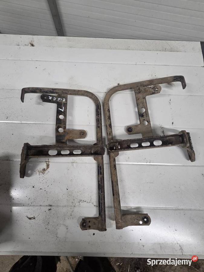 Mocowanie stopnia stopień suzuki Kingquad 400 Elementy nadwozia pomorskie Wiele