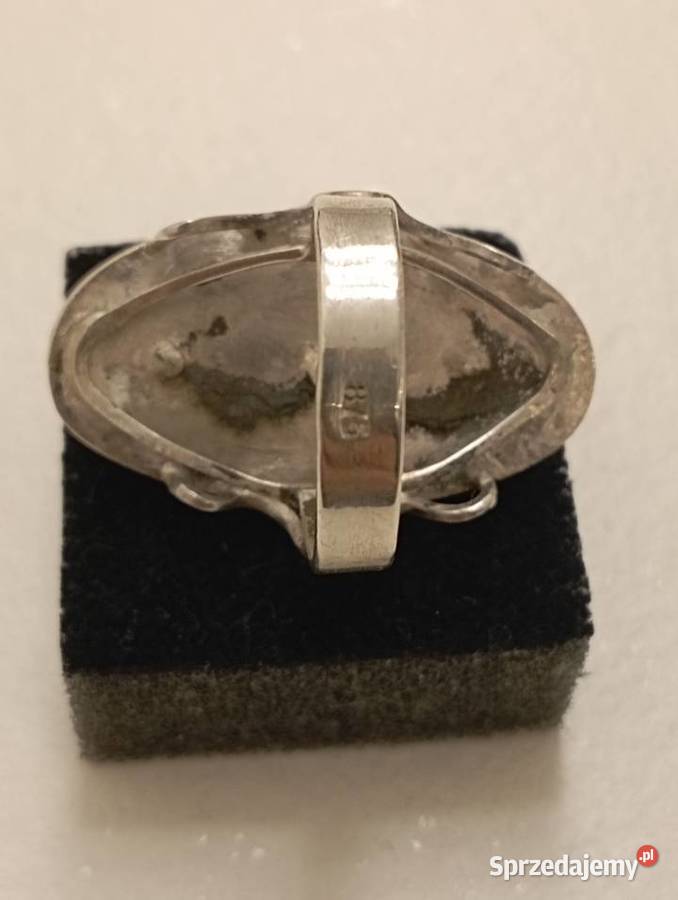 Pierścionek srebrny z koralami 875 Zegarki i Biżuteria