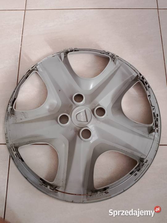 Kołpak strukturalny Dacia 16