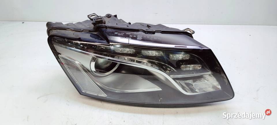 REFLEKTOR PRAWY PRZÓD XENON SKRĘTNY AUDI Q5 8R Przystajń