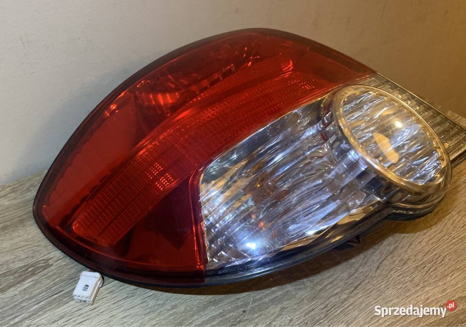 SUBARU IMPREZA WRX WAGON 0407 LAMPA TYŁ TYLNA
